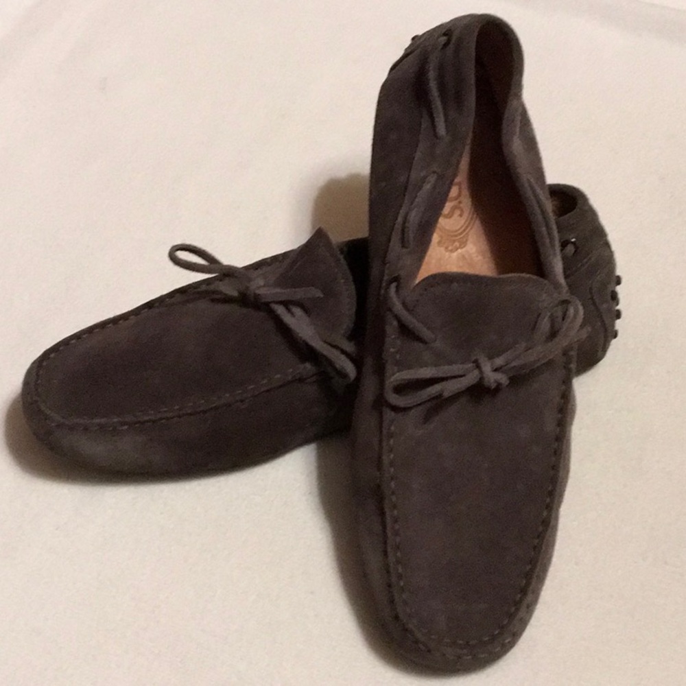 Tod’s Gommino Gray Suede Driving Shoes sz 9